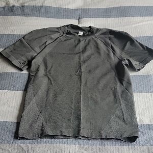 lululemon athletica Charcoal Short Sleeve Tee